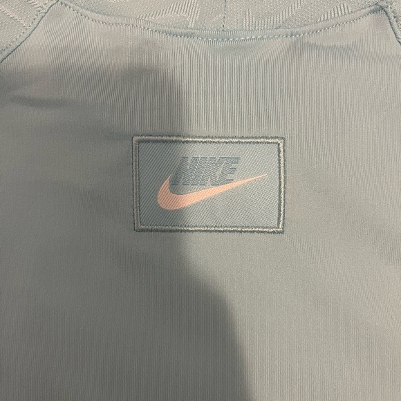 Thin blue Nike, long sleeve - Picture 3 of 4